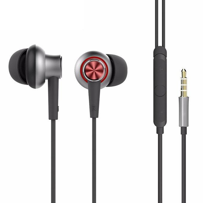 Y5 In-Ear Earphone - Black and Red
