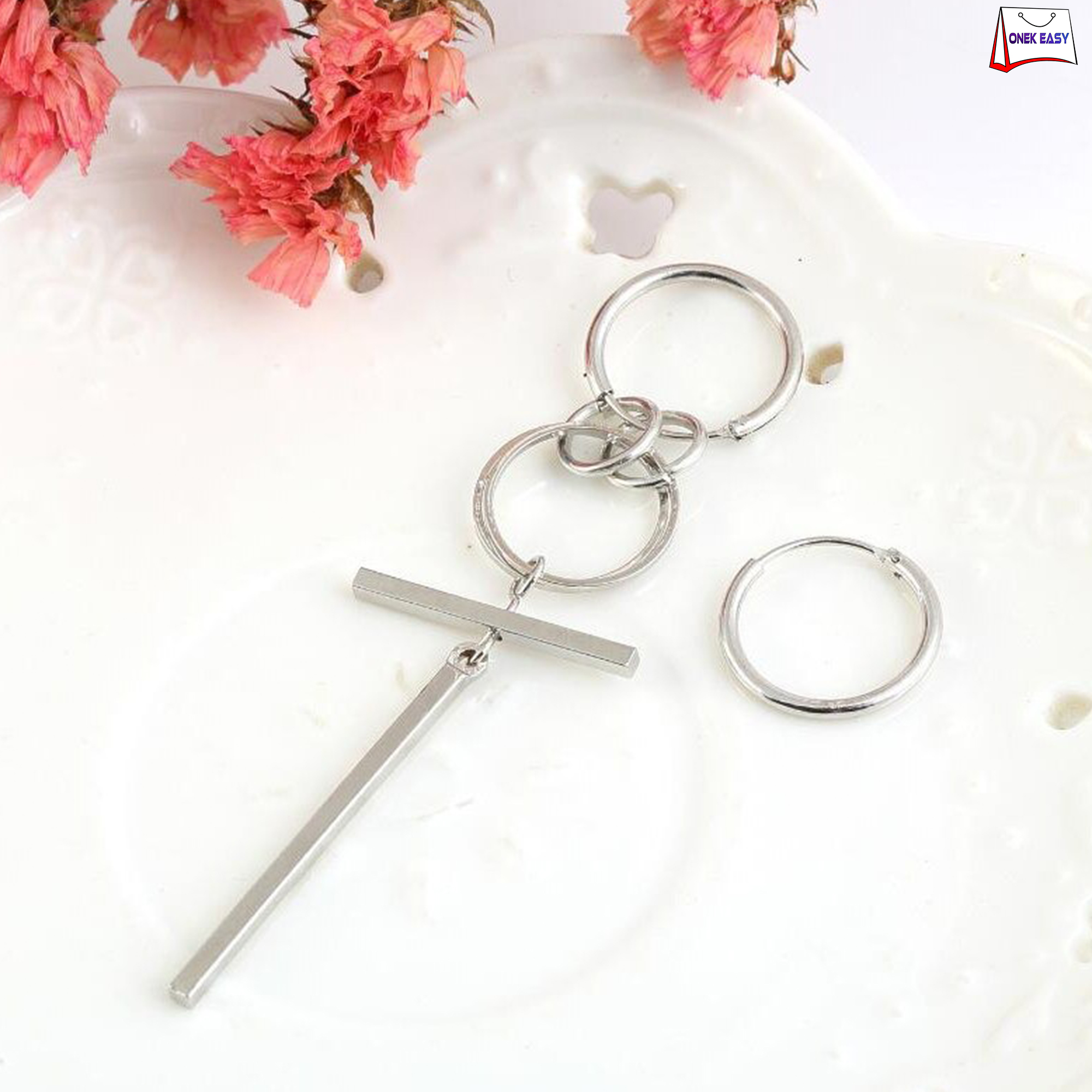 BTS Taehyung V Earrings KPOP EXCLUSIVE KOREAN EARRINGS. 