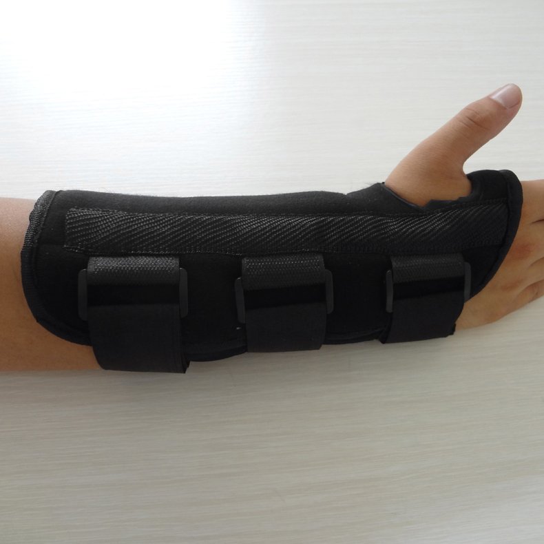 Wrist Splint Brace Protective Support Strap Carpel Tunnel CTS RSI Pain Relief. 