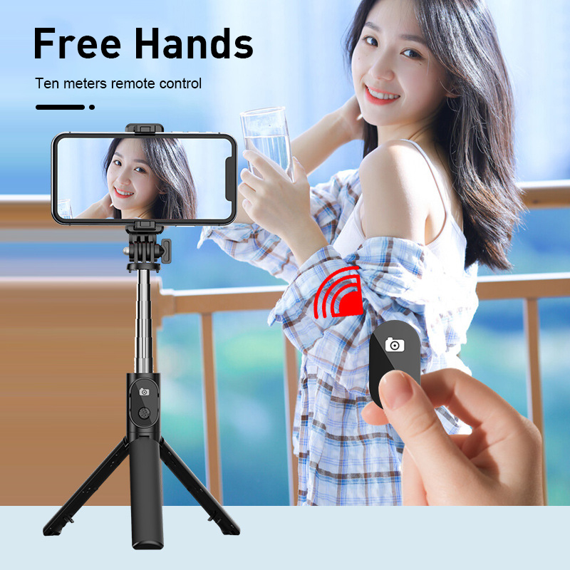 P20S Bluetooth Selfie Stick Monopod Tripod with Remote Control Live Broadcast Tripod Shutter Remote Control. 