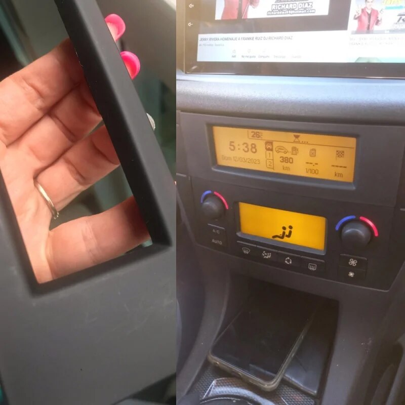 For Citroen C4 C5 RD3 Peugeot 207 Car Radio Multi-function C-Screen Shell Case Fixed Frame CD Player Screen Replacement Housing. 