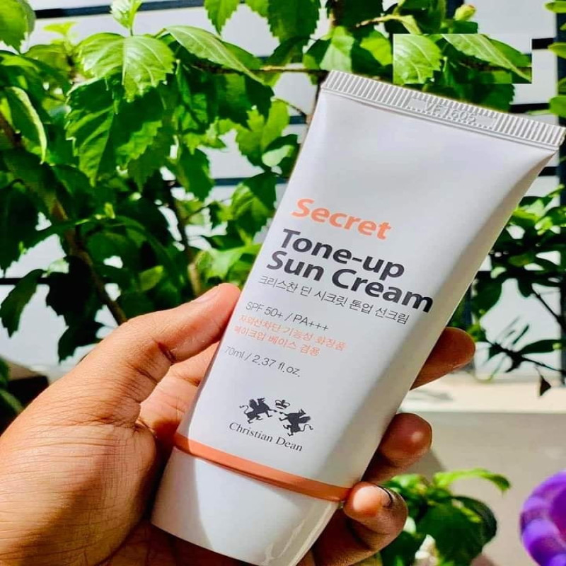 Christian Dean Secret Tone-Up Sun Cream with SPF50+ - 70ml. 