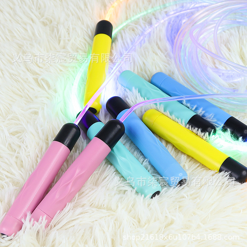 Douyin luminous skipping rope on behalf of optical fiber dazzling color changing fluorescent skipping rope TPU luminous skipping rope cross-border wholesale. 