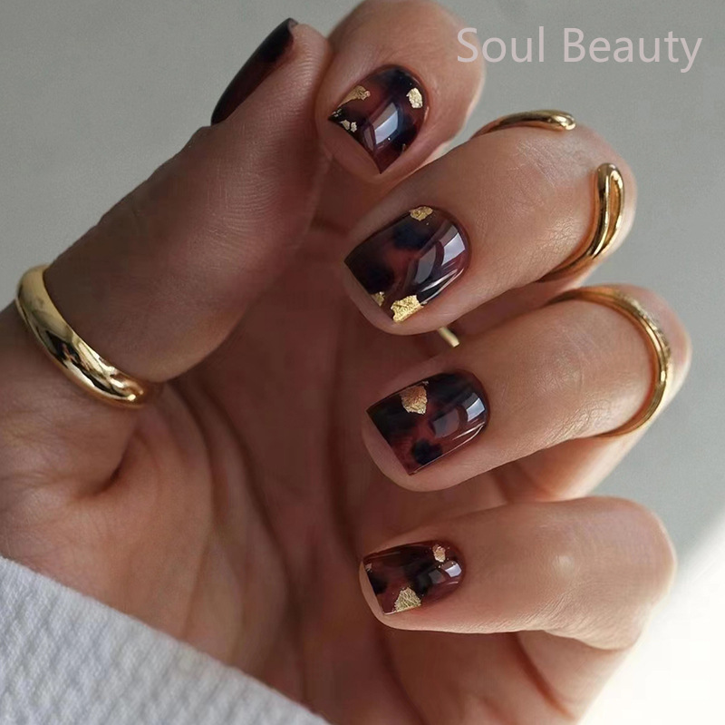 24pcs Short Ballet Silver Metal Nails Solid Color Glossy Artificial Press-on Nails Full Coverage Waterproof False Nail Art. 
