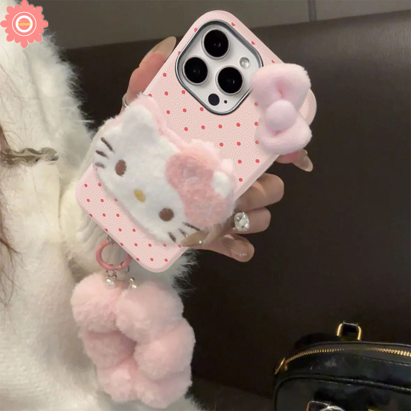 Luxury Bracelet Case for Realme C15 C65 Note 60 50 C63 C53 C67 C35 C61 C51 C17 C11 C25 C31 C30 C55 C25Y C20 C21Y C21 C3 5i 5s 5 7i 12 11 6i Narzo 50 20 Cute Kitten Wave Point Case. 