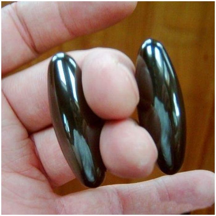 Singing Buzz Magnets Sizzling Rattlesnake Vibrating Egg Noise Making BUZZING Magnetic toy