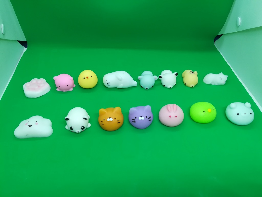 5 Pieces Mochi Squishy Set. 