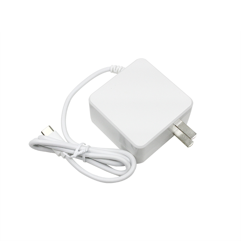 树莓派5 PD电源适配器 Raspberry Pi 5 27W 5V5A电源充电器. 