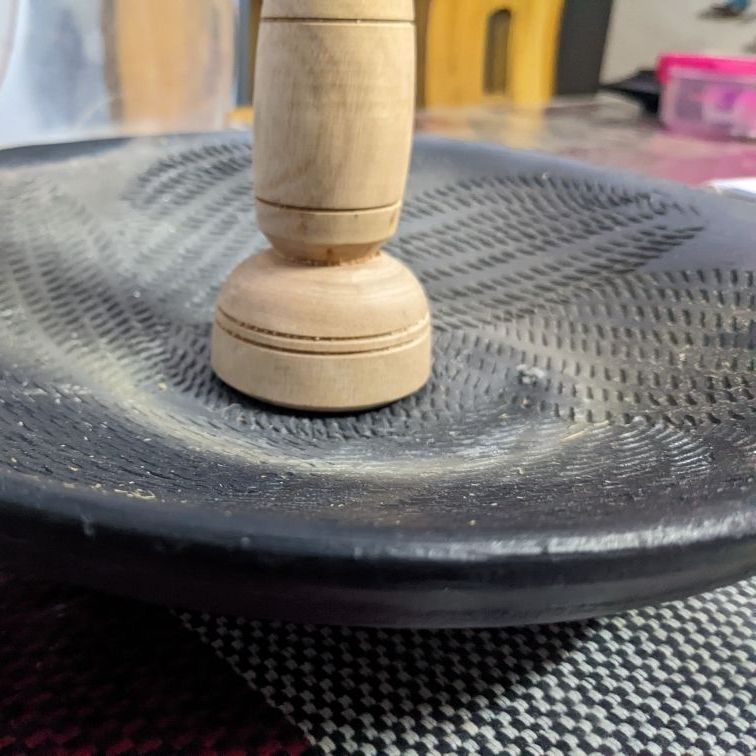 Vorta Making Batna Made By Pure Clay And Wood Smart Kitchen Tools 1 Plate And 1 Wood Handle - Experience Smart Cooking With Vorta Making Batna. 
