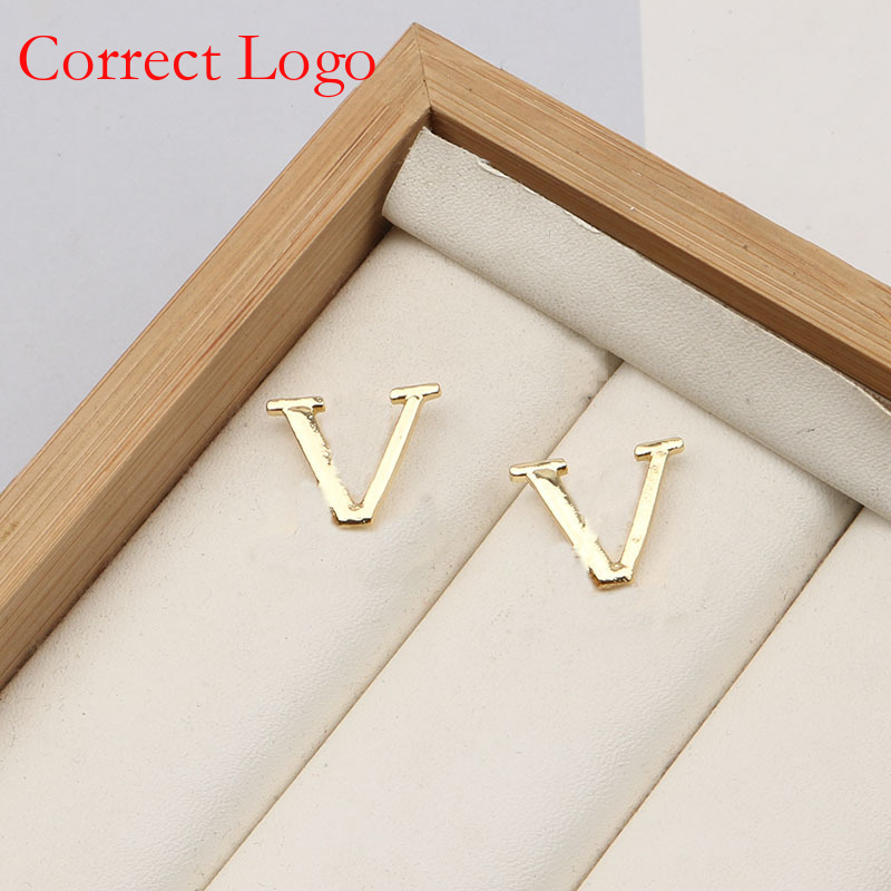 Joyería de lujo de moda europea y americana de la marca V, pendientes de diamantes adornados con letras, estilo vintage de alta calidad con un_voghion.com