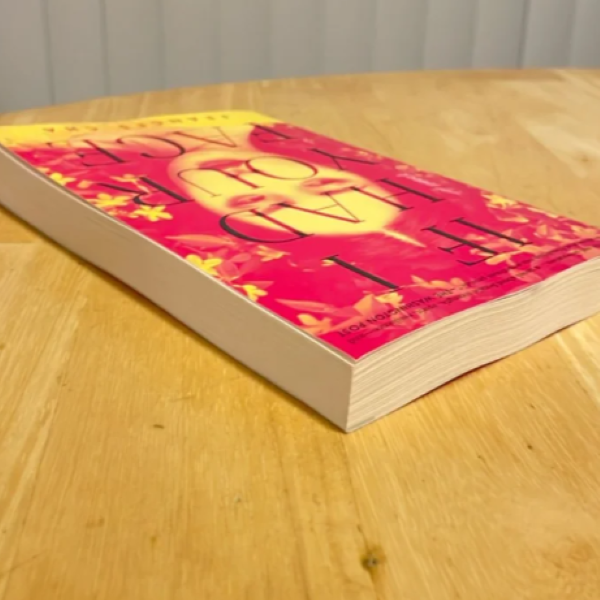 If I Had Your Face by Frances Cha ( Premium Paper and Matte Cover ). 