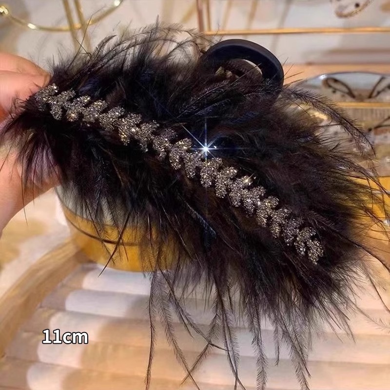 Net red feather grab clip large high-quality feather duster hairpin clip female shark clip black hair clip hairpin wholesale