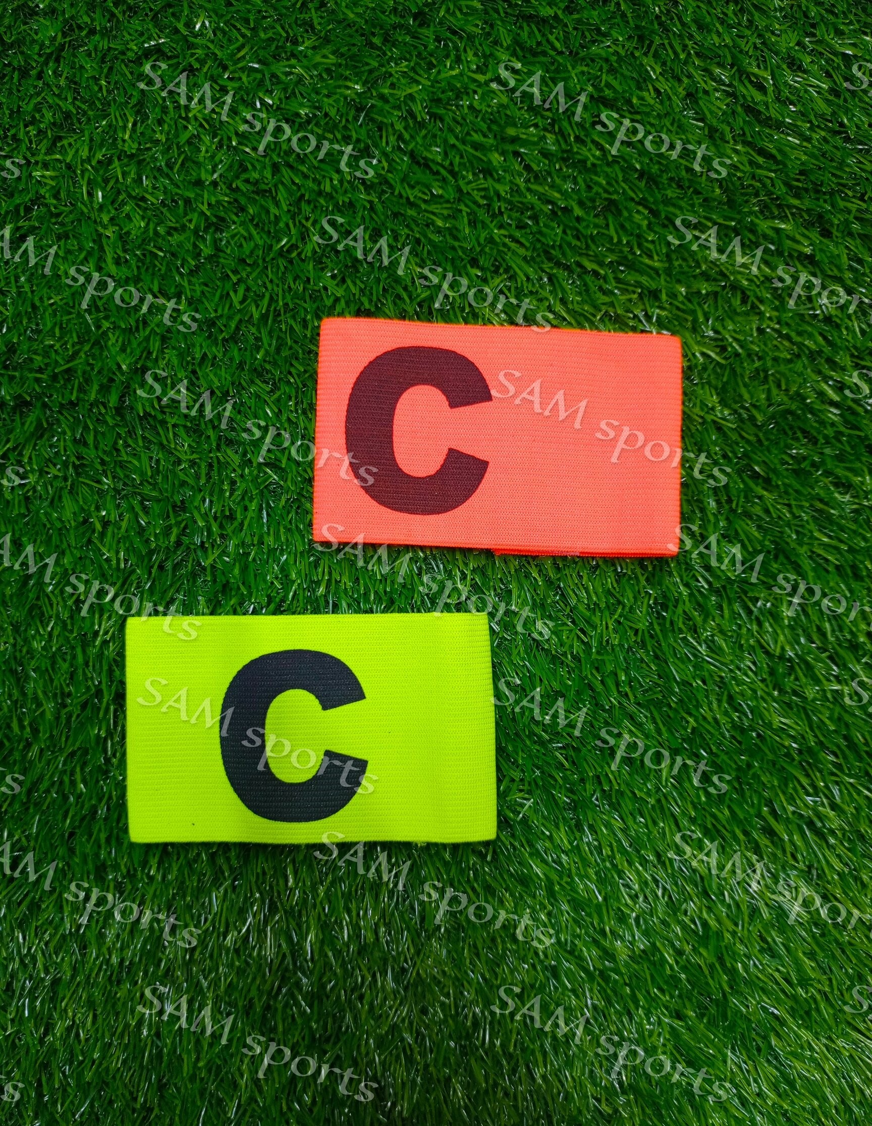 captain C hand batch , age around up to 10 years to 30 years adult size , malticolour rubber belt.. 
