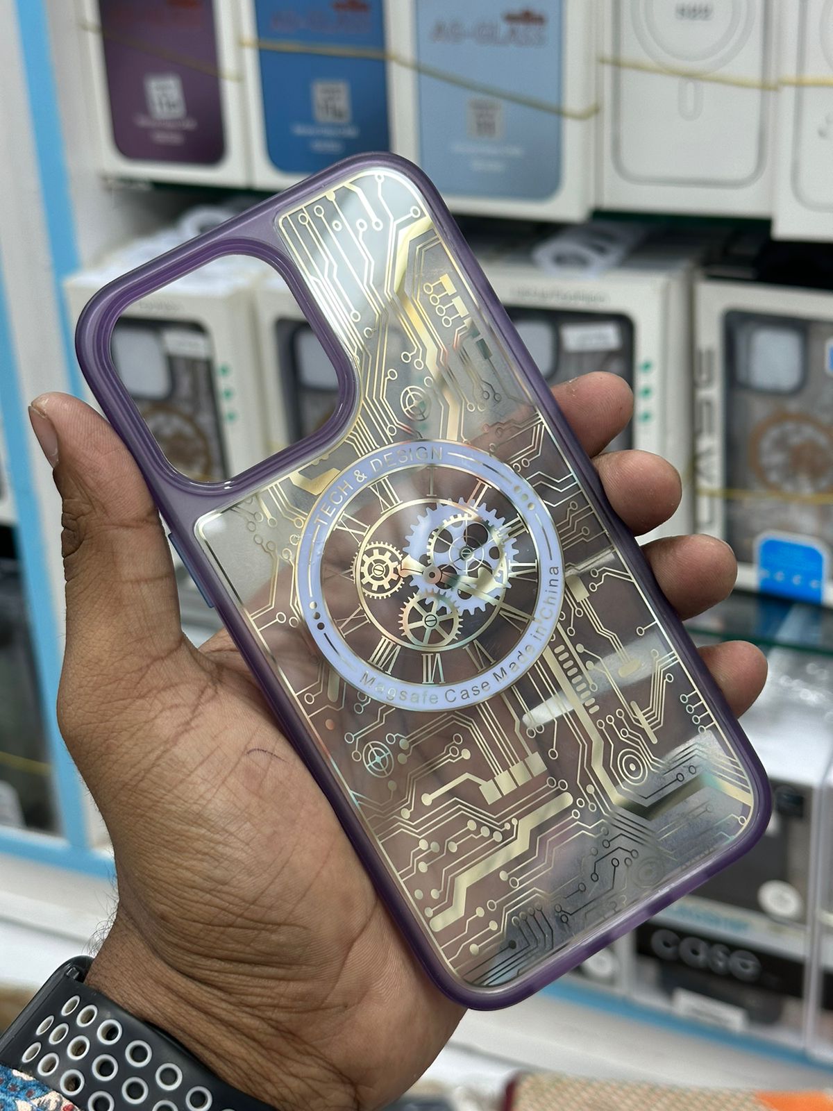 For Apple iPhone 11 Pro Max Luang Gold Magsafe Magnetic Wireless Charging Case Clear Shockproof Soft TPU Protect Back Cover. 