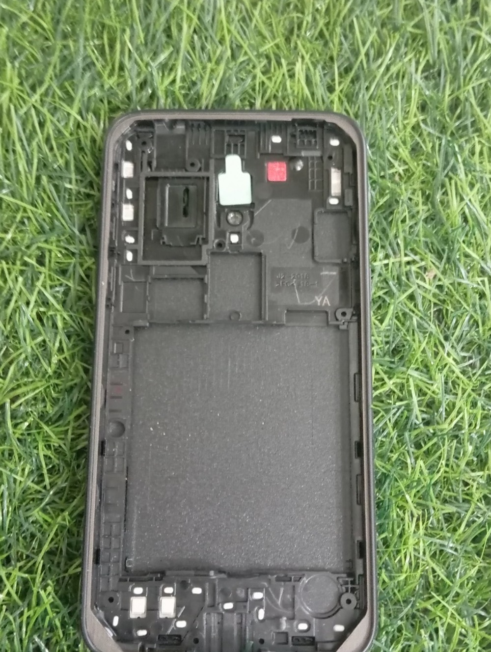 Samsung galaxy j2 2018, j250 full body authentic casing with button. 