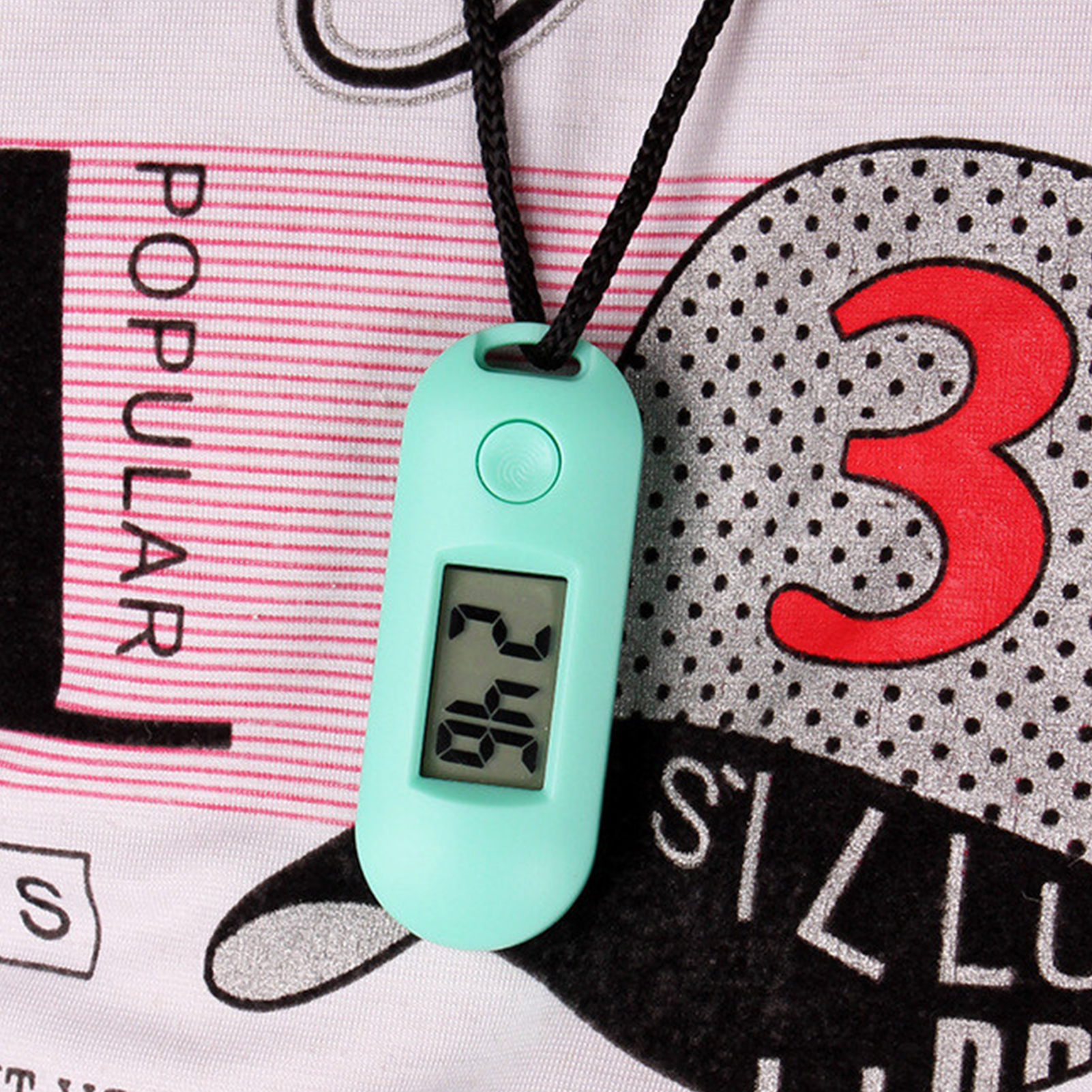 Digital Clock Large Number Desk Shelf Bedside Pocket Digital Clock Key Chain. 