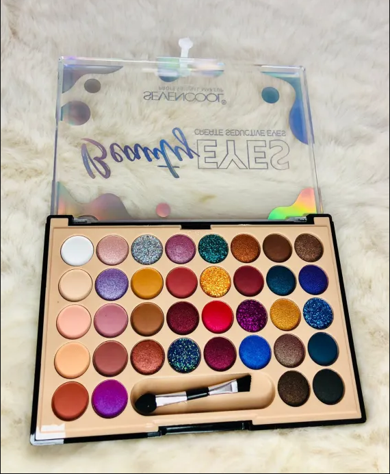 36 Color Eye shadow box with Brush Free. 
