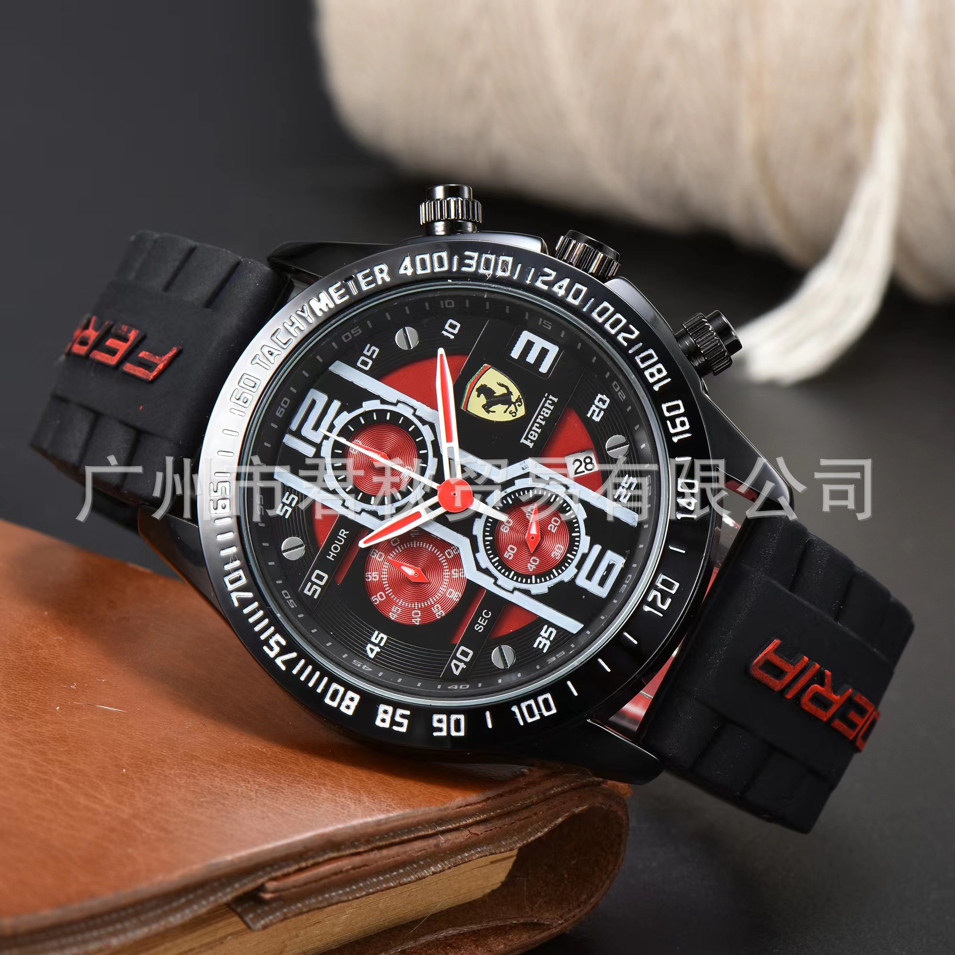 Cross-border drop shipping source AliExpress wish men's high fashion casual Farah quartz tape watch men. 