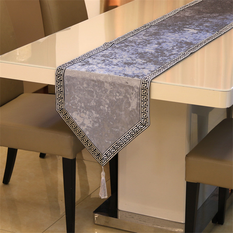 New Chinese simple tablecloth modern table black flag runner European velvet bed runner pure color table cloth. 