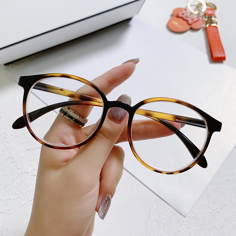 2021 New arrival Computer Glasses Frame Women Men Anti Blue Light Round Eyewear Blocking Glasses Optical Spectacle Eyeglass. 