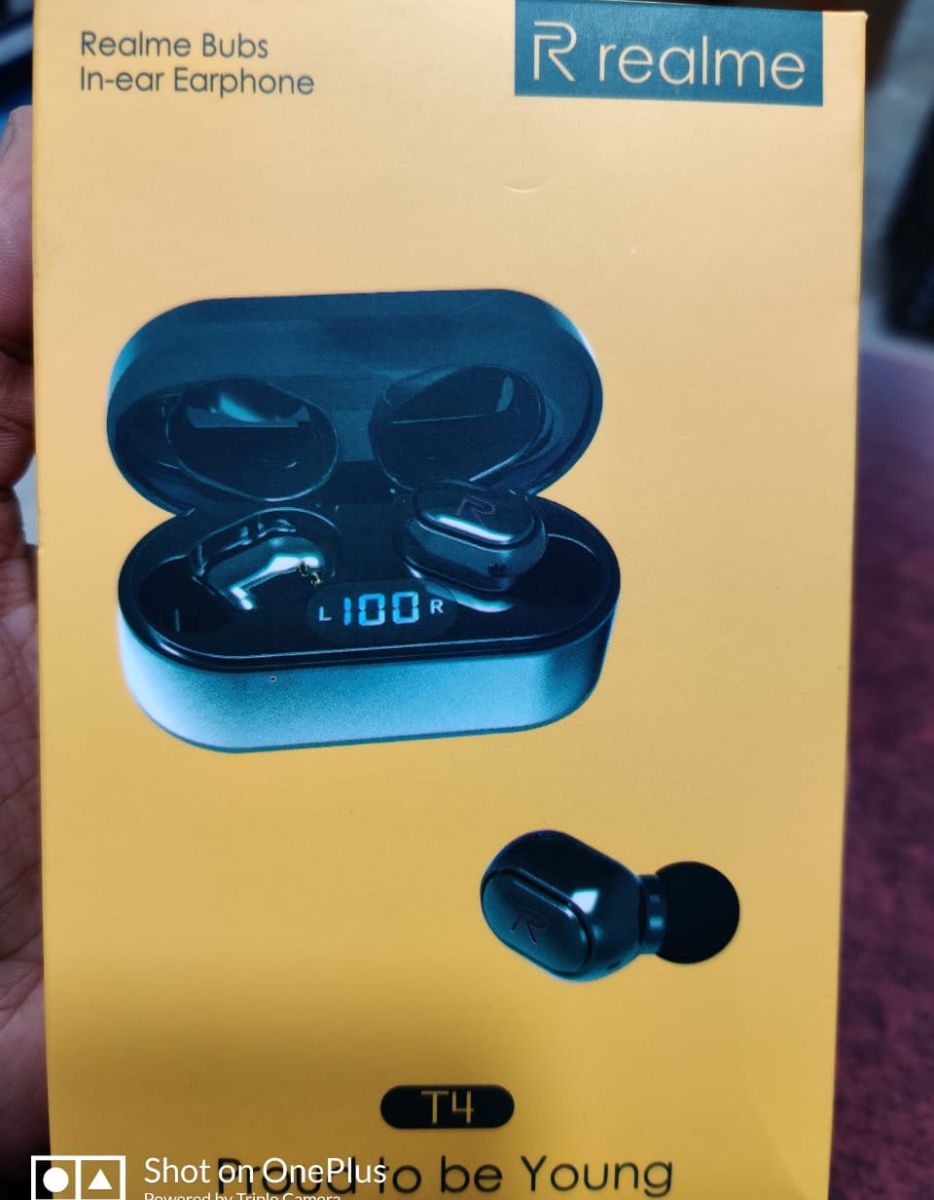 realme t4 earbuds