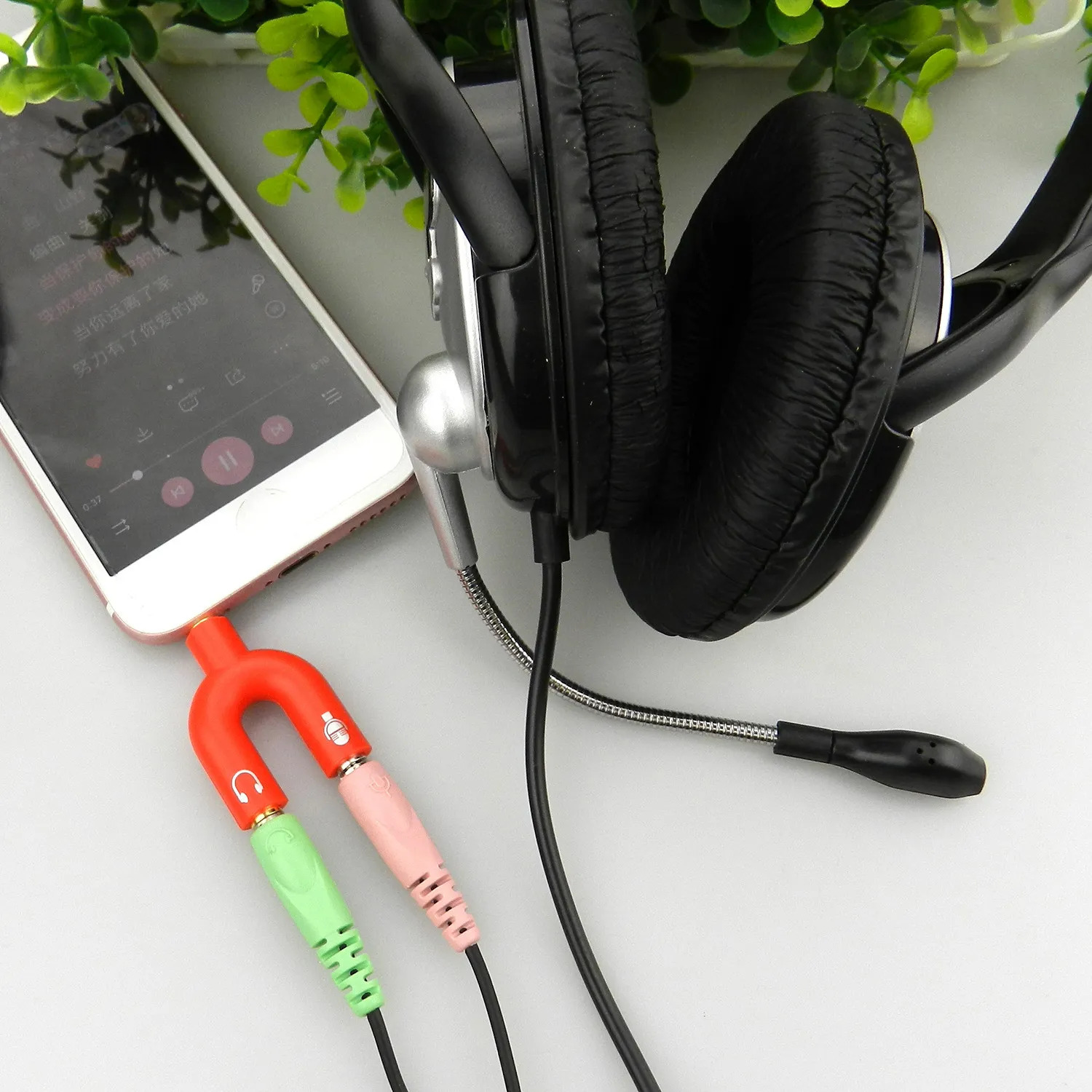 3.5mm Earphone Adapter Double Jack U Type Converter Plug Stereo Headphone Splitter for PC/MP3 Smartphone Player Audio Cables 1 Piece. 