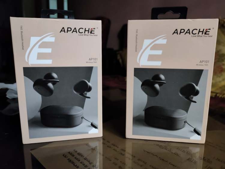 APACHE TWS EARBUDS AP101. 