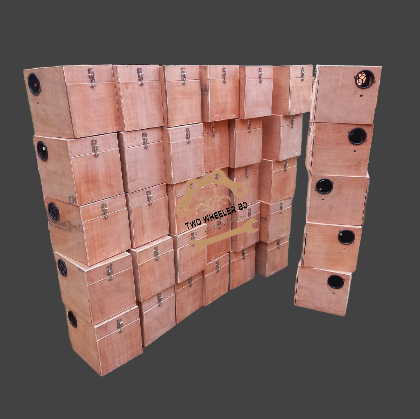 Square Big Size Breeding Box for Cockatiel or Macao Parrot with Perch Attached. 