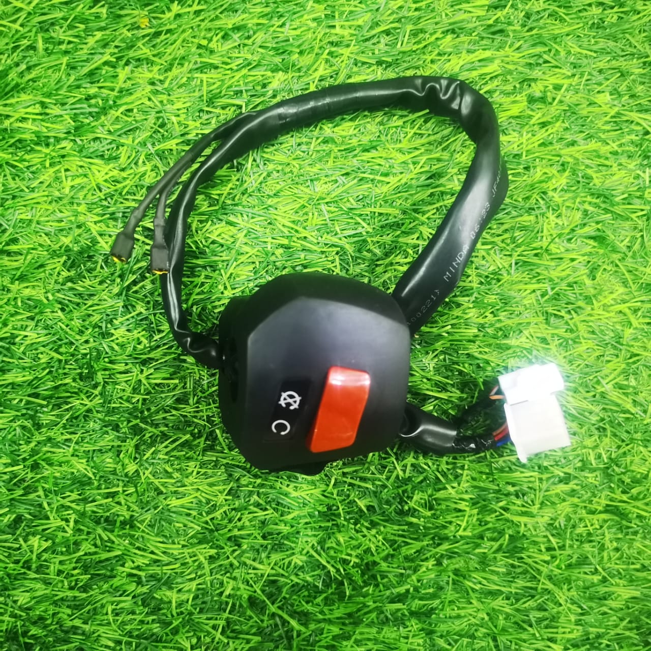 Switch Chapa R/H Bajaj-Pulsar UG4.5/UG 6. 