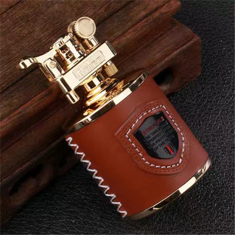 CHIEF Boss 206 Relief Kerosene Lighter Three-Dimensional Xiangyun Dragon Candlestick. 