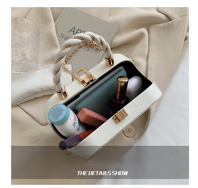 IELGY women's high-end chain solid color box small square bag. 