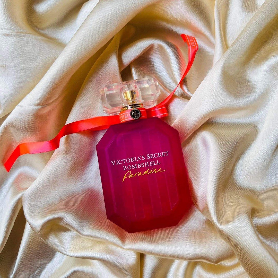 Fragrance Bombshell Paradise B O M B S H E L L PARADISE