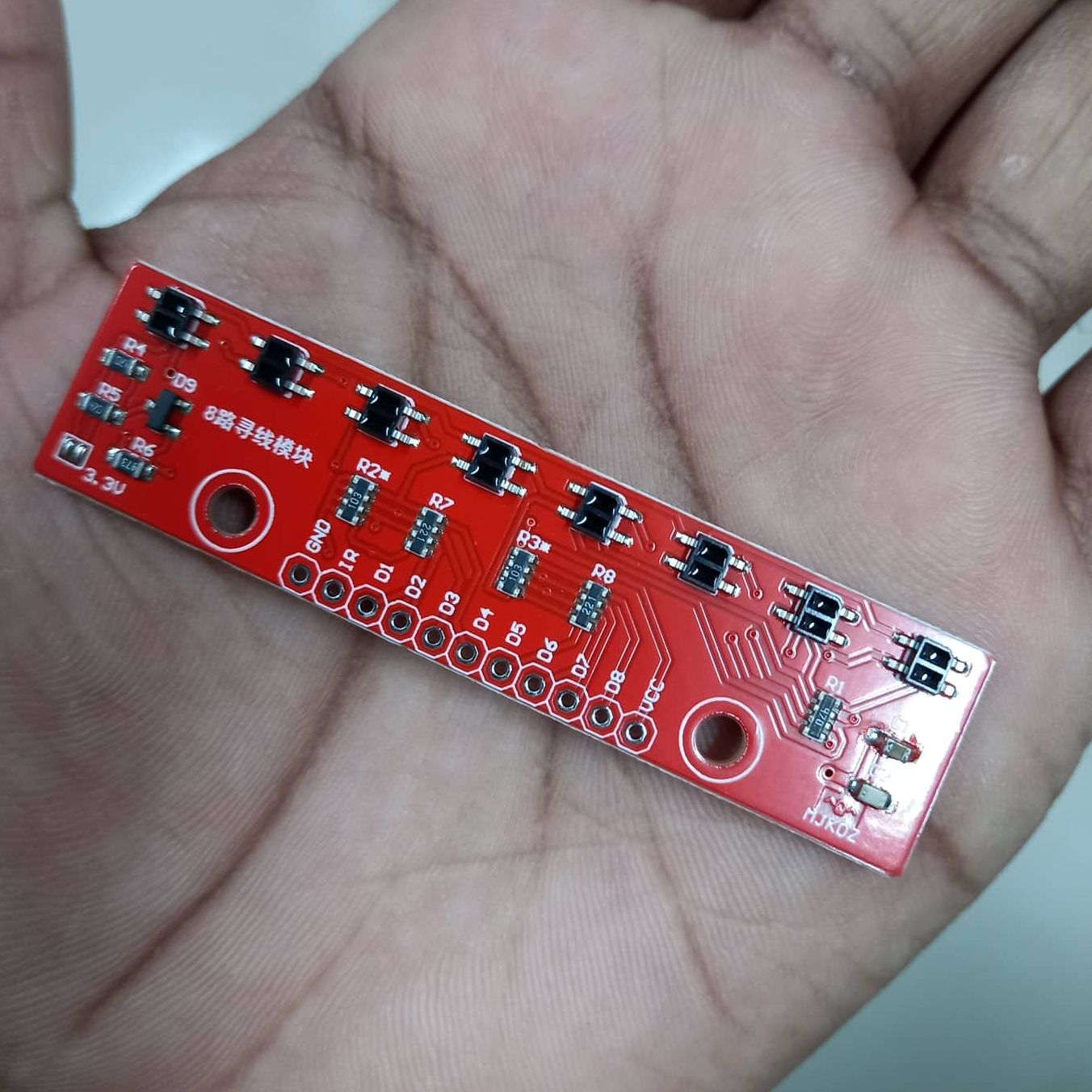 QTR-8RC 8 Channels Digital Infrared Reflectance Sensor Array QTR-8RC IR Infrared Line Tracking QTR 8RC 8 Channel Sensor Array HYS301 Line Following Sensor Module For Arduino 11 Pin Leads. 