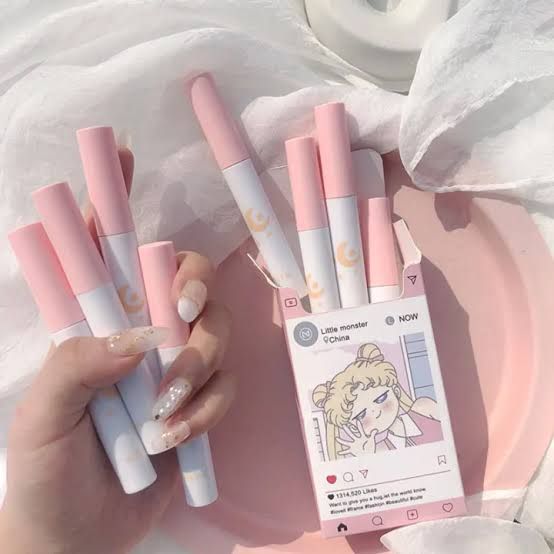 Little Monster 8 pcs in 1 box lipstick