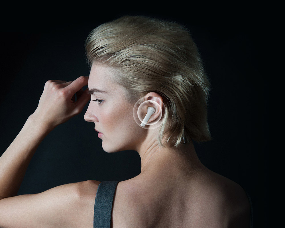 Haylou GT6 Photo of a woman with an earphone
