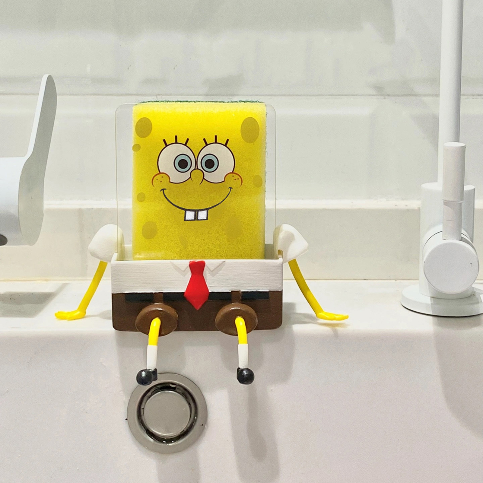 Skymountain Sponge Container Three-dimensional Space Saving SpongeBob Sponge Holder. 