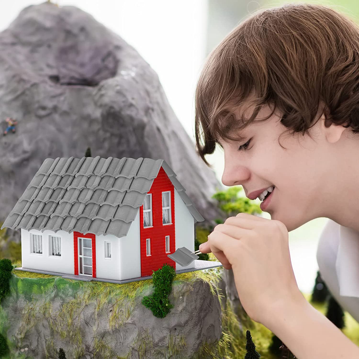 200Pcs Roof Tiles Building Set Miniature Tiles Shingles. 