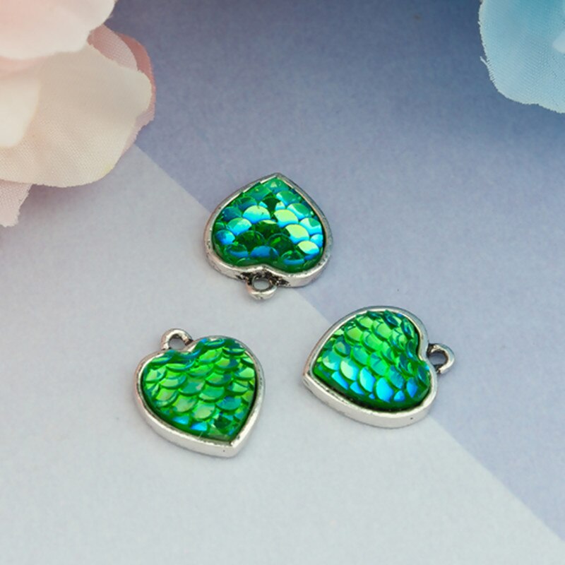 【VisioN Shop】DoreenBeads Zinc Alloy & Resin Mermaid Fish/ Dragon Scale Heart Silver Color Pendants Jewelry,10PCs(null). 