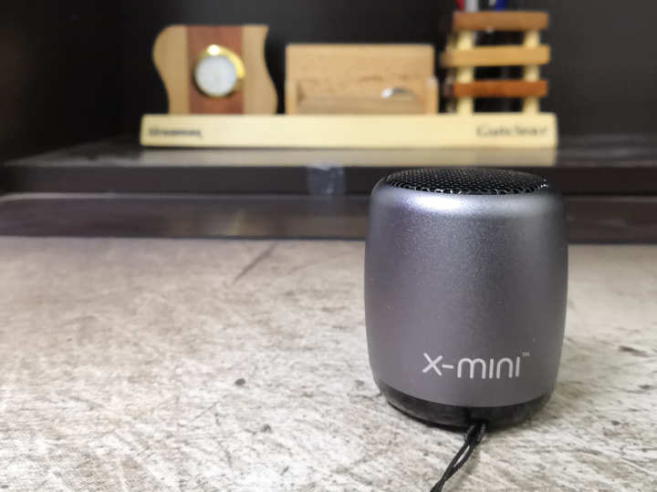 Mini NANO - Metal Speaker - Remote Shutter - SOUND BEYOND SIZE. 