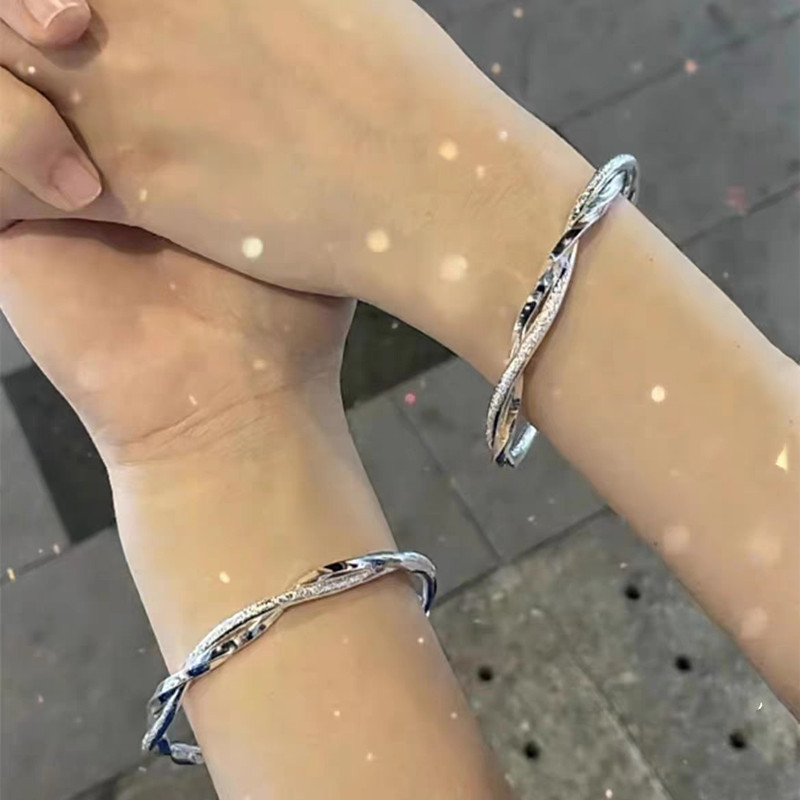 Tik Tok Live Stream White Copper Silver Plated Mobius Open-Ended Bracelet Solid Simple Bracelet Square round Twisted Wire Bracelet All-Match Jewelry
