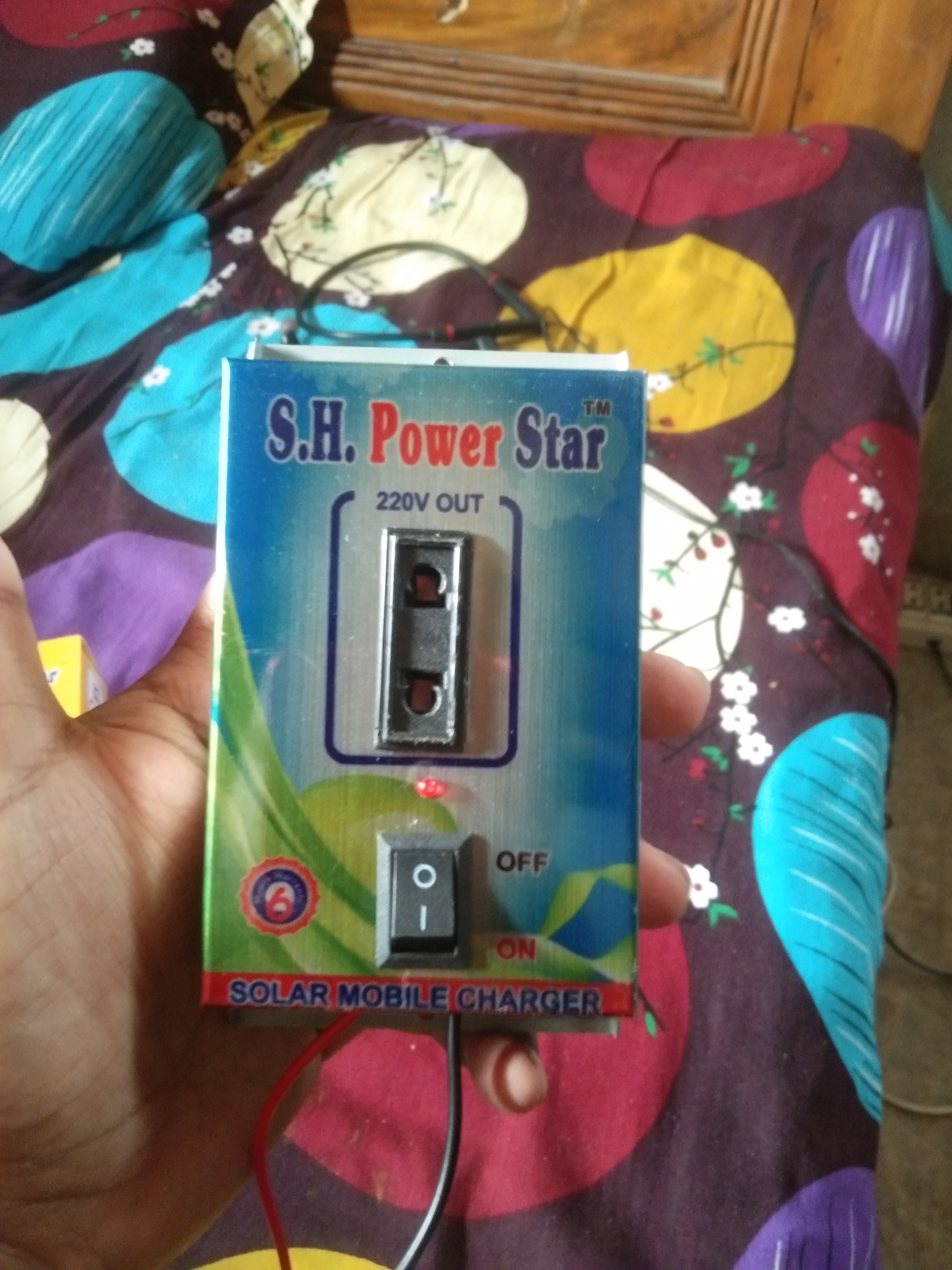 Solar Adapter 12 Volt Dc To 220 Volt Ac 1 Socket Mobile Charger