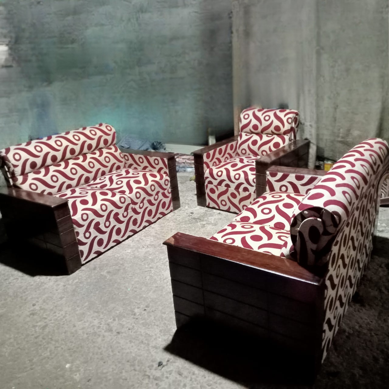 Unique Make - Sofa S-1020 Malaysian processes without center table box, 2 + 2 + 1 - Innovative Design - Expression of Yourself. 