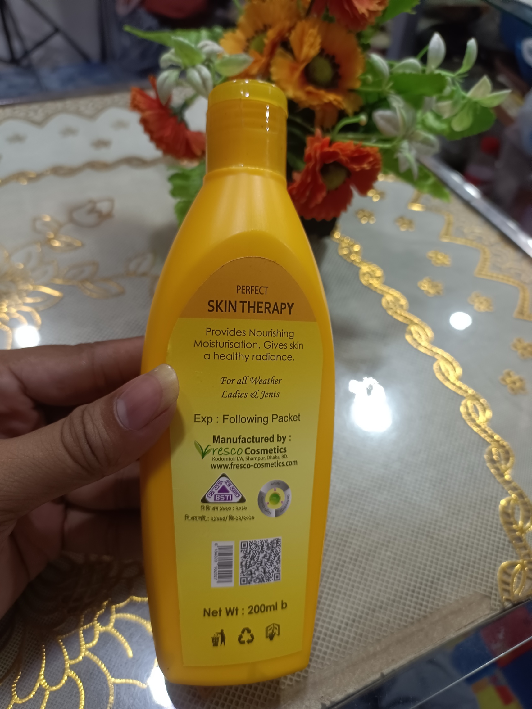green touch hand-leg neck black out lotion. 
