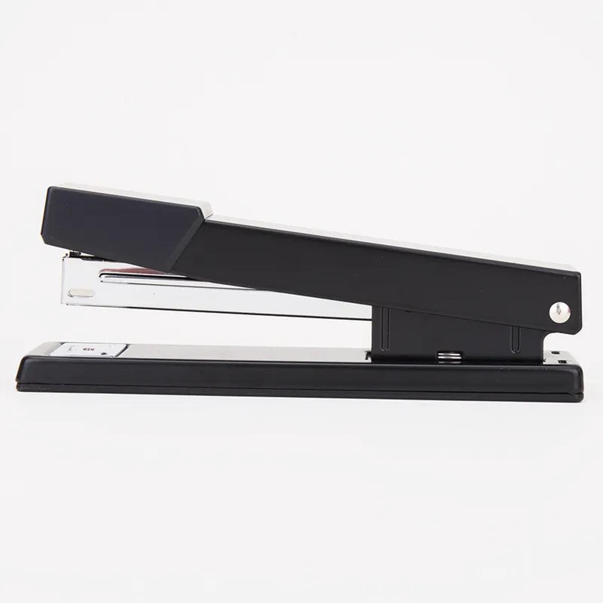 Deli E0424 Stapler (Assorted)