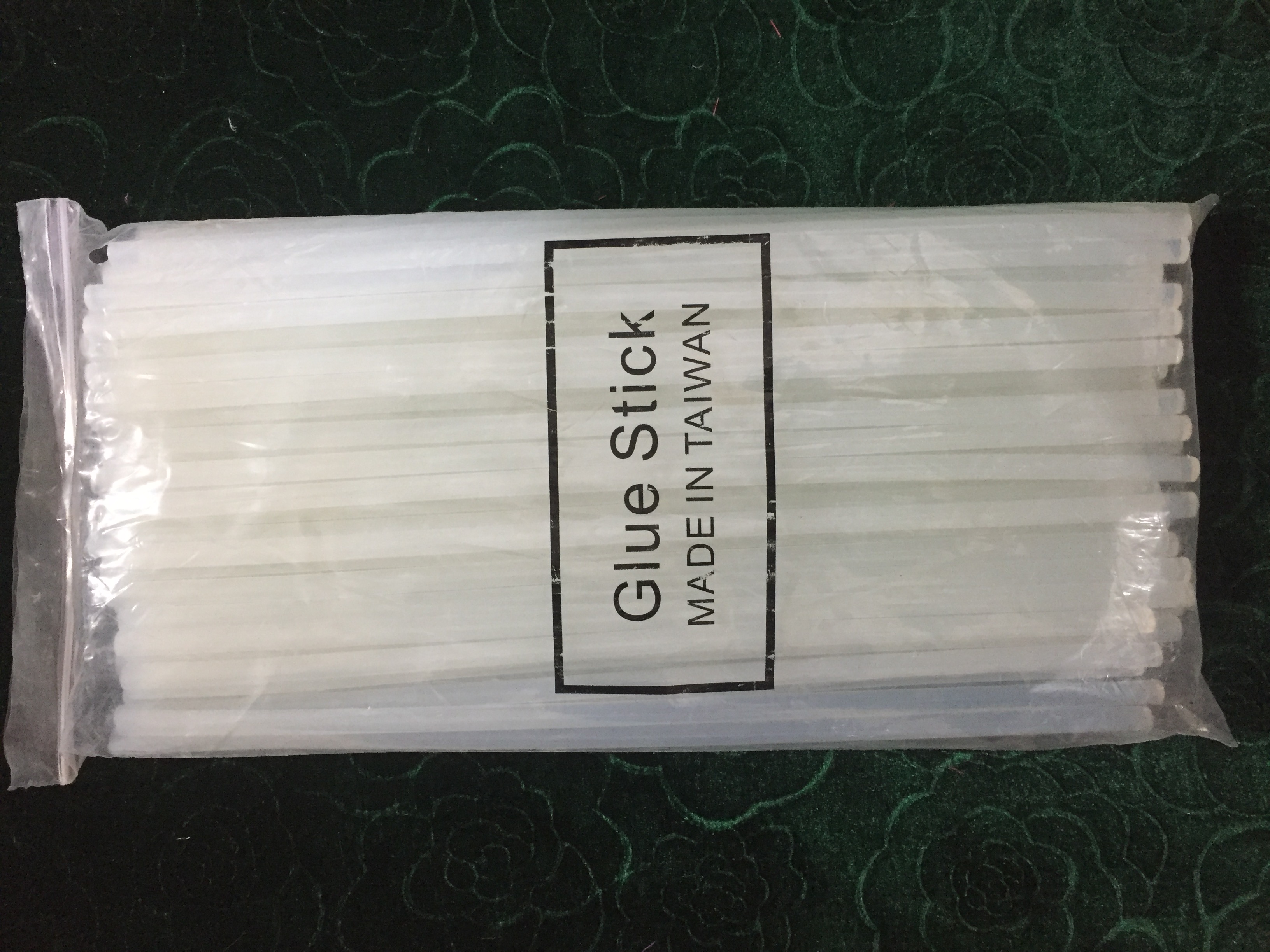 Enchanting - Glue Stick for 20 watt Gun (Thin) 5pcs - Transparent Made in Taiwan - Exceptionally beautiful and finely crafted. 