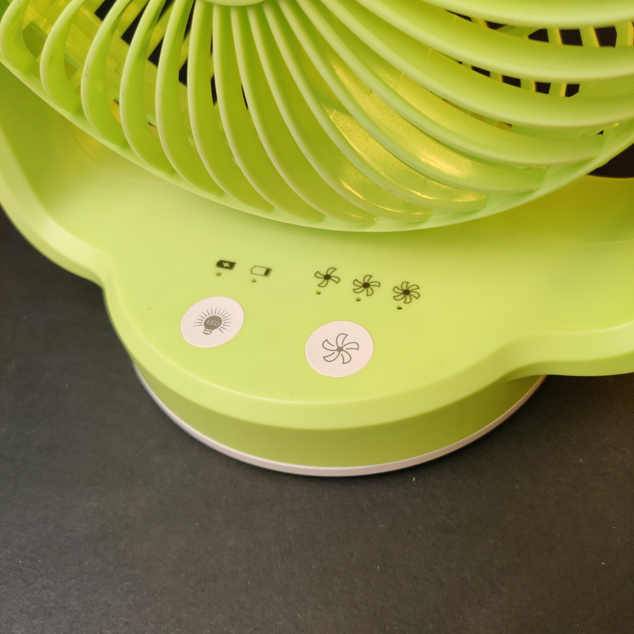 Duration Power DP-7620 Rechargeable Desktop Fan With LED Light ( 5 inch ). 