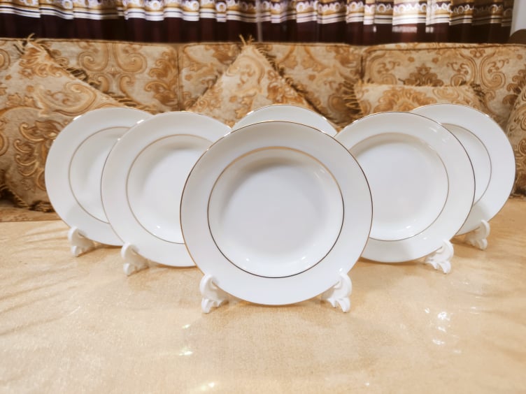 White With Golden Line Half Plate Set 7 Inch 6 Pcs Set. Porcelain Deep Cook Plate Set 7 Inch , Ceramic Sauce Plate , Cake Plate Or Salad Plate Set.. 