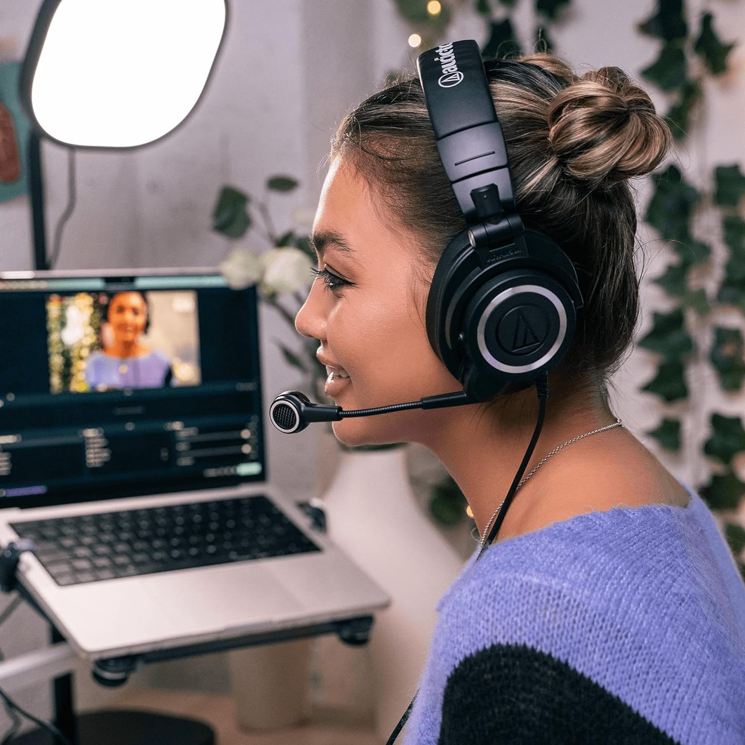 Audio-Technica ATH-M50xSTS-USB StreamSet Streaming Headset,Black. 