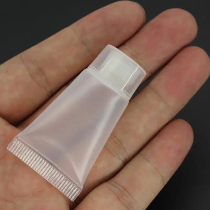 50pcs/lot 5ml 10ml 15ml translucent Plastic Soft Tube Empty Cosmetic Lotion Tube Squeeze Cream Container swivel lid with syringe. 