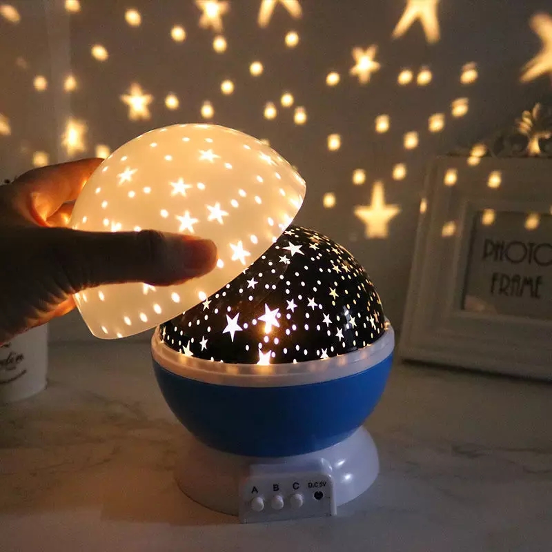 Star Master Dream Rotating Color Changing Projection Lamp. 